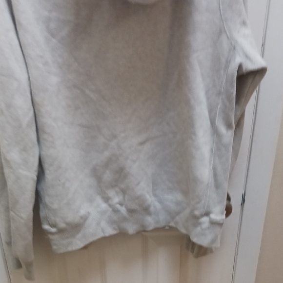 Abercrombie & Fitch Light Gray Hoodie with Red Accents - Picture 8 of 8